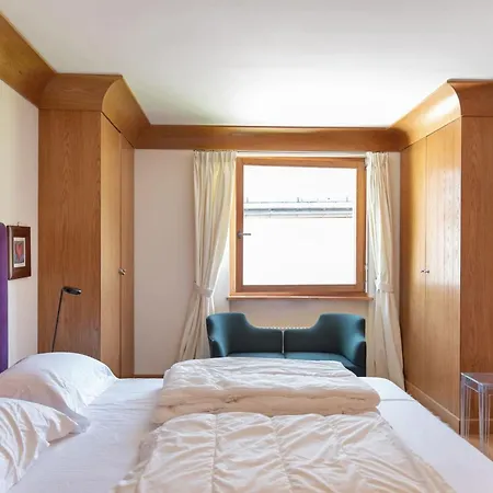 Chesa Viroula - דירה