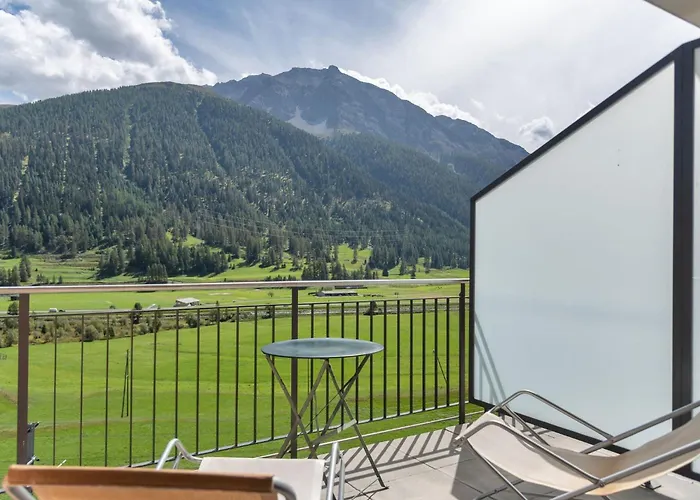 Chesa Viroula - * Zuoz